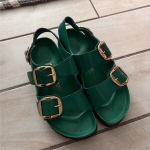 BIRKENSTOCK Milano Big Buckle Natural Leather Patent High Shine